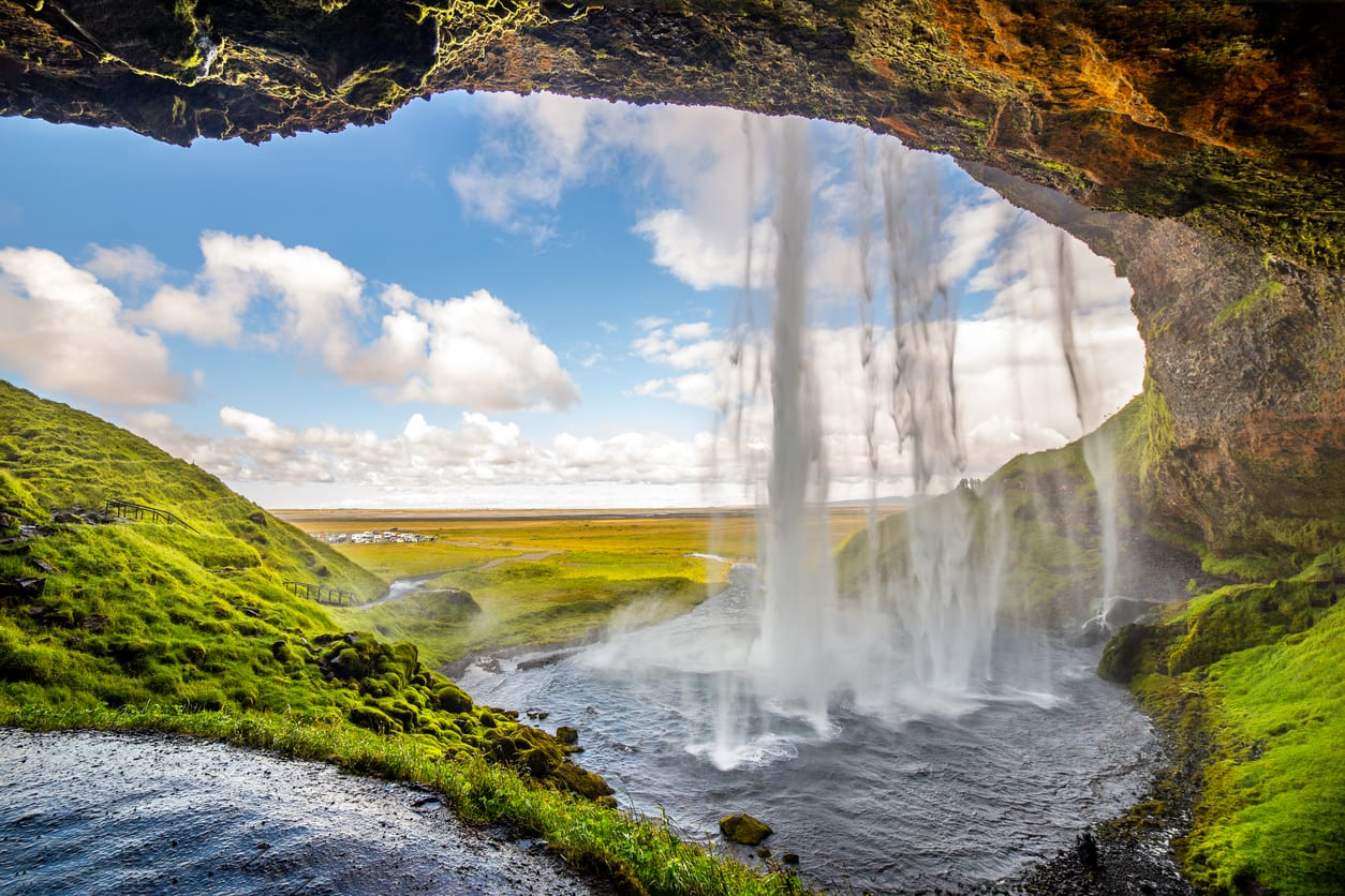 Must See Waterfalls in Iceland Lagoon Car Rental